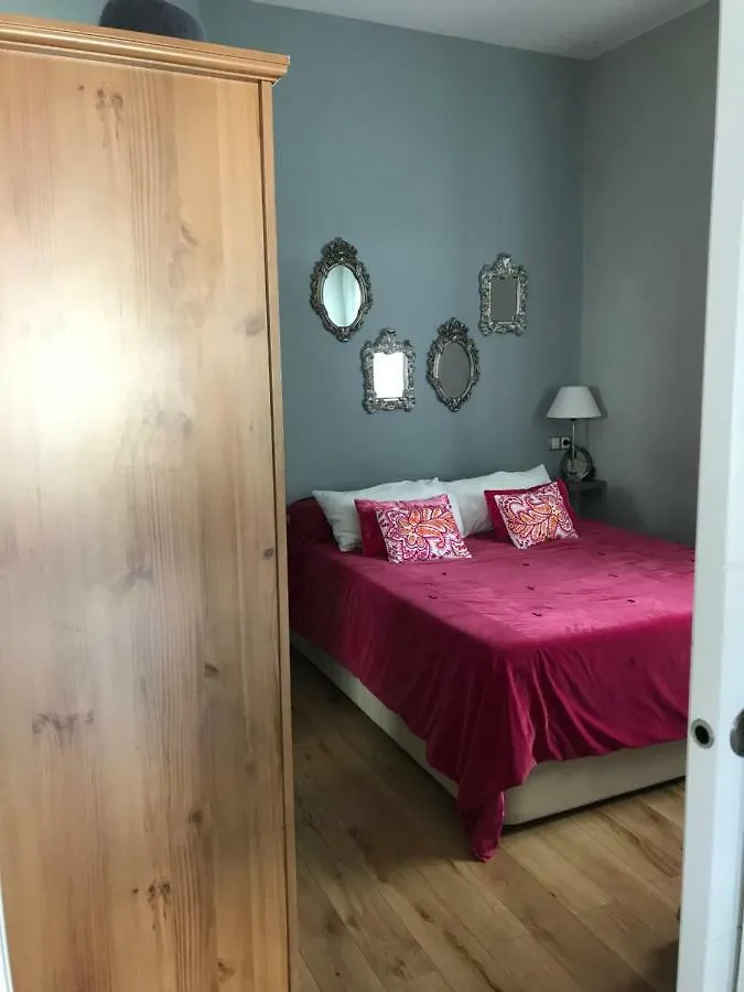 Pink Apartment Sevilla Spanien
